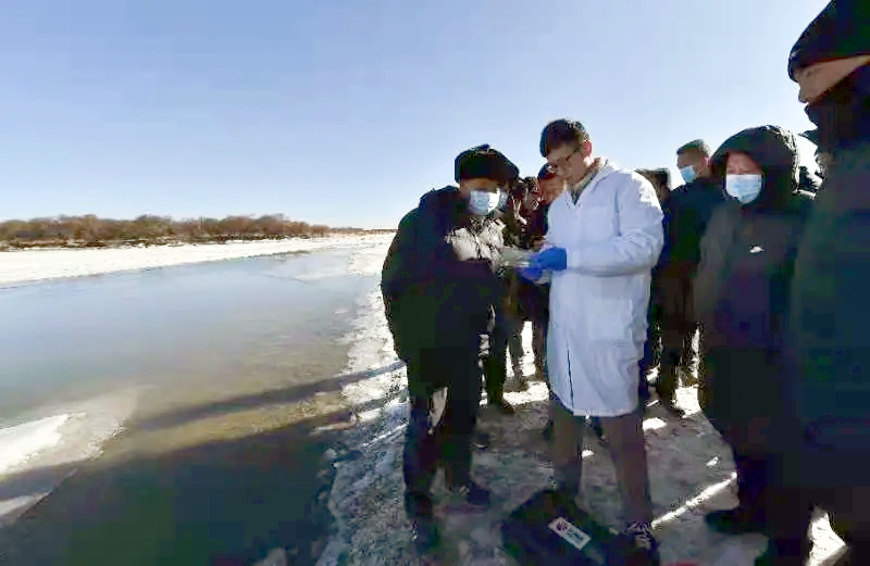 抓好黃河大保護、協(xié)同推進大治理——劉坪書記現(xiàn)場指導調研天晟源環(huán)保監(jiān)測工作